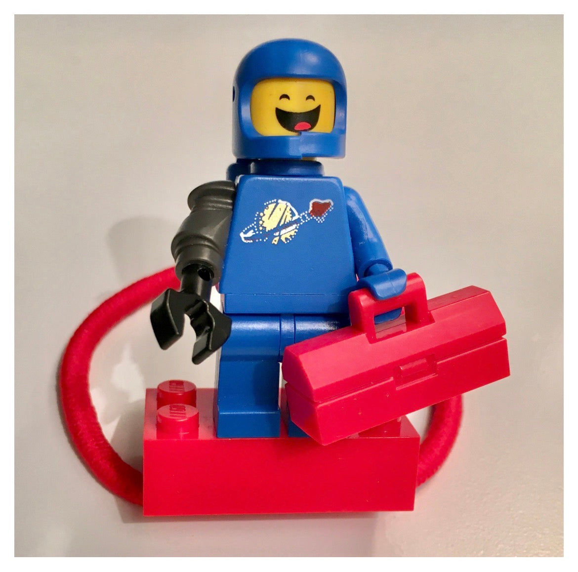 Choose Courage with the Ravishing Red Bricklet | Charm Bracelet, Minifigure Accessory and Hair Band for Kids, Creative Collectors and Adults | Bricklets Studio (Copy)